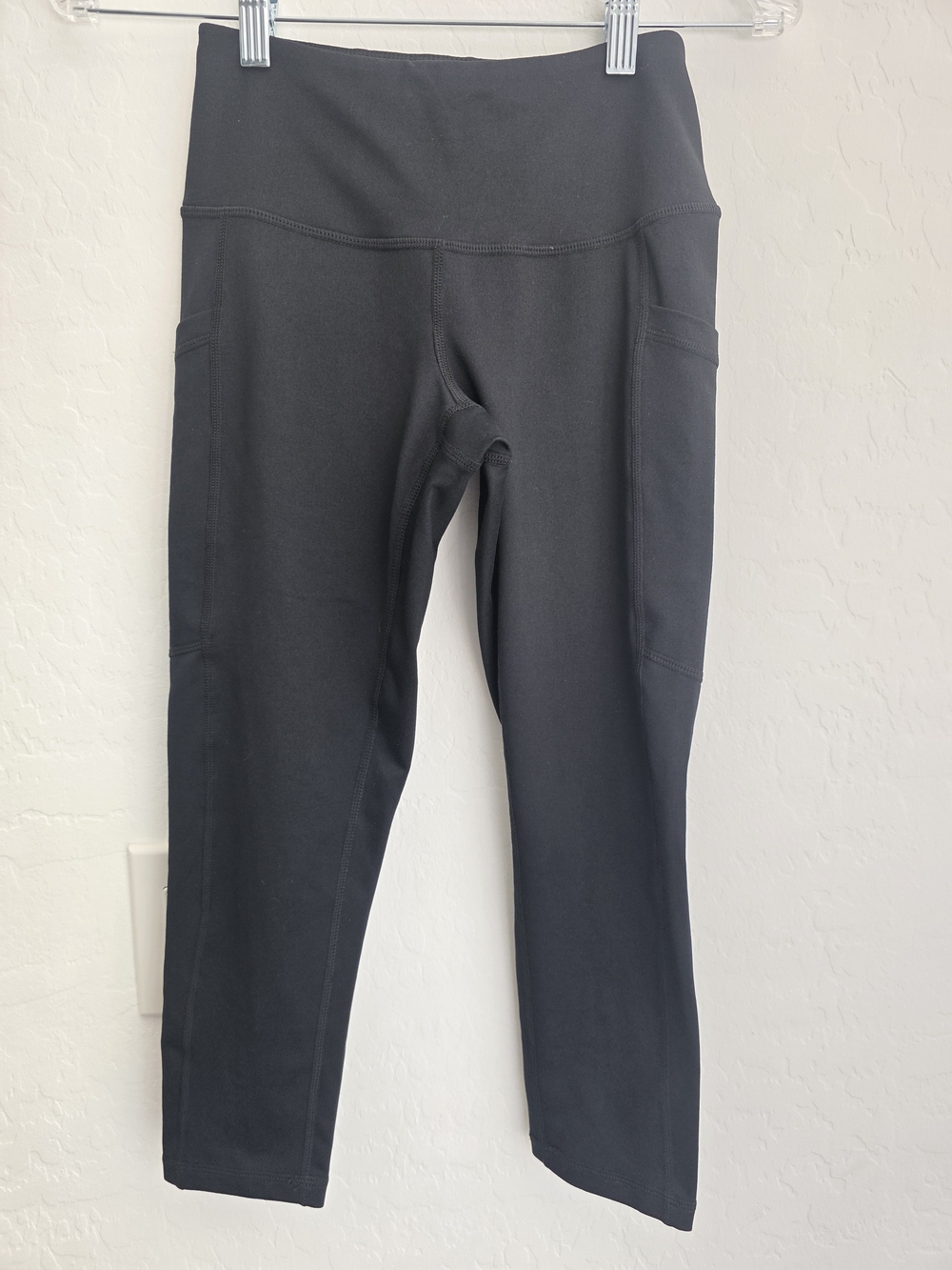 Zella Black High-Waist Live In Pocket Crop Leggings